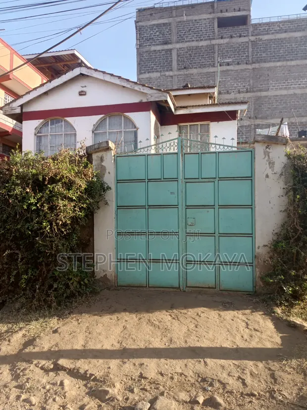 Nyumba ya Vyumba 4 Iliyo na Samani Inauzwa Sunton Estate - 1