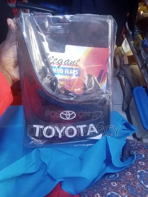 Toyota Mudflaps Nyeusi Universal