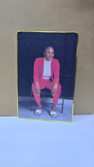 A4 Picha Frame na Ukingo wa Dhahabu kwenye Bodi ya MDF