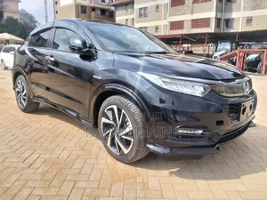 Honda Vezel RS Hybrid 2020 Nyeusi