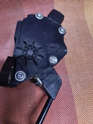 Sensor ya Pedali ya Mafuta Toyota 0K010