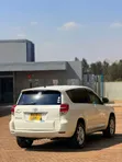 Toyota Vanguard 2011 Nyeupe - 5