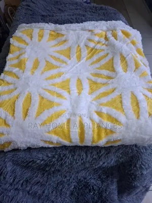 Cosy Fleece Woollen Blanket 6x6