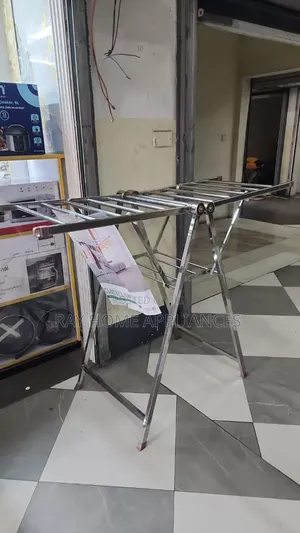 Stendi Kali ya Kukaushia Nguo ya Chuma