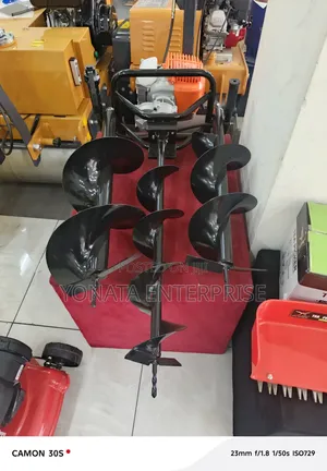Mashine ya Kuchimbia Mashimo (Earth Auger) ya 4-Stroke na Visu 3