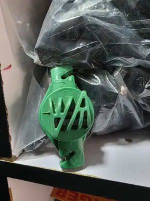 W Clamps Green