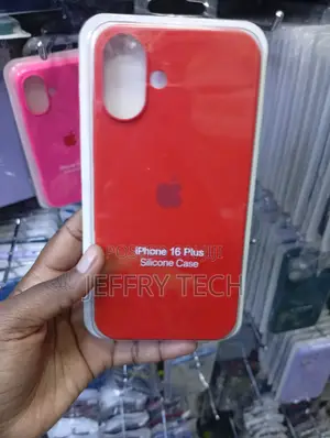 Kifuniko Chekundu cha Silicone kwa iPhone 16 Plus