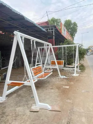 Bembea ya Kisasa ya Watoto