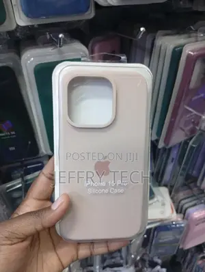 Kifuniko cha Kijani cha Silicone cha iPhone 15 Pro (Na Nembo ya Apple)