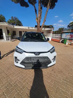 Toyota Raize 2019 Nyeupe