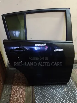 Mlango wa Nyuma wa Nissan Tiida C11 RHS