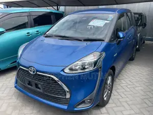Toyota Sienta 1.5 Hybrid FWD 2019 - Unregistered