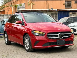Mercedes-Benz B-Class B180 2019 Red