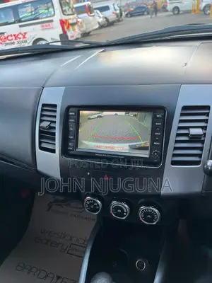 Mitsubishi Outlander 2013 Fedha