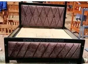 Kitanda cha Royal Grande Mocket
