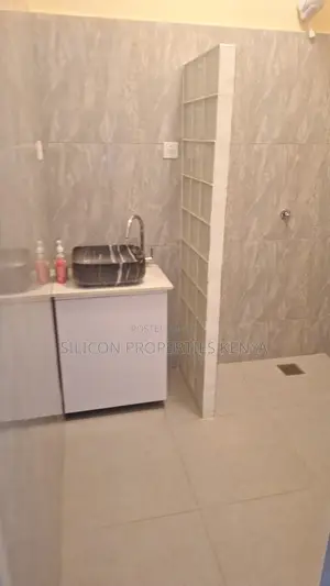 Villa ya Vyumba 3 vya Kulala Iliyopangwa Samani Diani Inauzwa