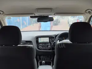 Mitsubishi Outlander 2018 Black