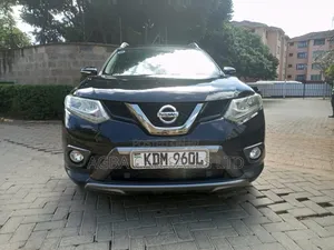 Nissan X-Trail 2016 Nyeusi