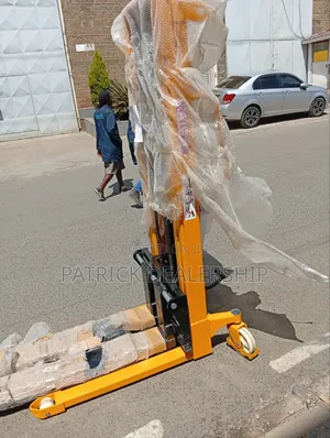 Manual Hydraulic Stacker 2-Tonne