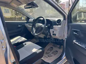 Daihatsu Mira 2020 Nyeupe
