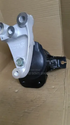 Honda Civic FD1 Engine Mounting