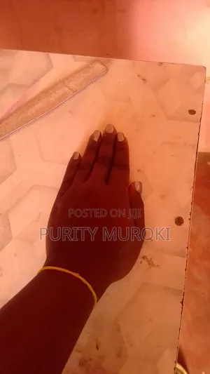 Huduma za Kucha, Nywele na Urembo
