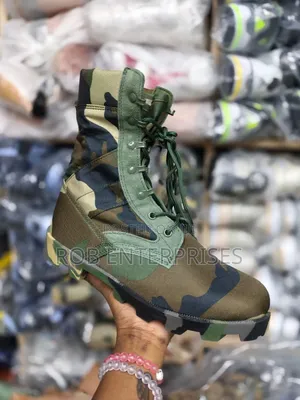 Siwar Camouflage Boots