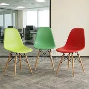 Kiti cha Plastiki cha Eames
