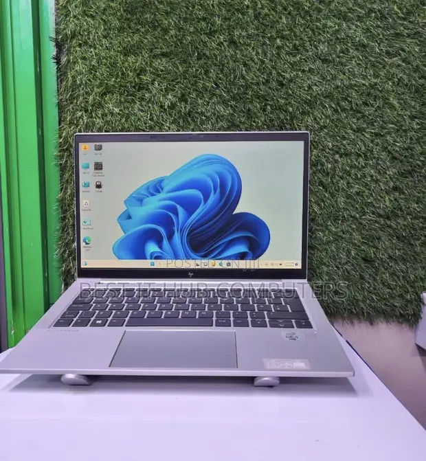 HP EliteBook 830 G7 Core i5 8GB RAM 256GB SSD Touchscreen - 1