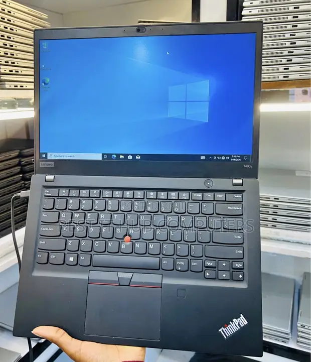 Lenovo ThinkPad T490s Core i7 16GB RAM 256GB SSD Touchscreen - 1