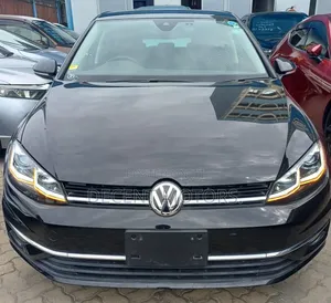 Volkswagen Golf 2019 Nyeusi