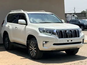 2020 Toyota Land Cruiser Prado TXL