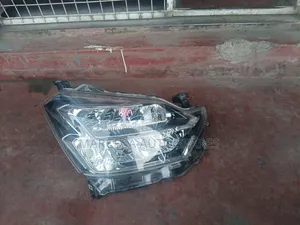 Kikoi cha Mwangaza Daihatsu Mira 2020 Xenon (Kimetumika)