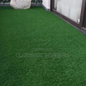 Zulia la Nyasi Bandia kwa Nafasi Safi na Maridadi