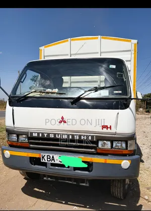 Mitsubishi Fuso FH Lori la Chakula
