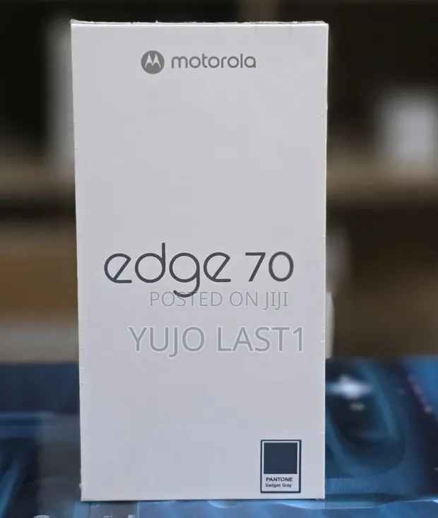 New Motorola Edge 70 256GB Black - 1