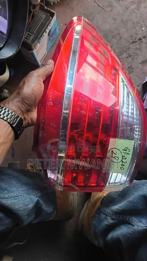 Toyota Crown 2010 Tail Light
