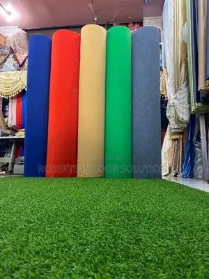 Zulia Nene la Nyasi Bandia la Kifahari