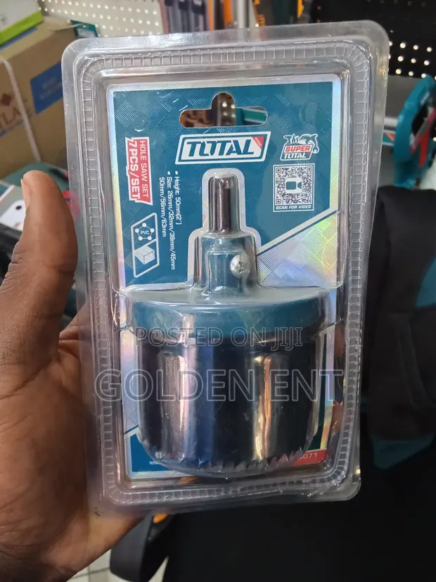 Total 7-Piece Hole Saw Set - 1