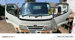 Toyota Dyna 1KD Diesel Engine