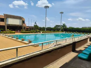 Mwalimu wa Kuogelea / Mkufunzi Binafsi wa Kuogelea