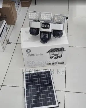 Kamera ya 4G ya Jua Inayozunguka yenye Lenzi Tatu na Taa za Mafuriko