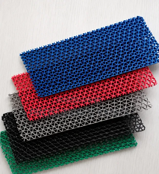 Swimming Pool Anti-Slip Mat 5mm PVC S-Mat - 1