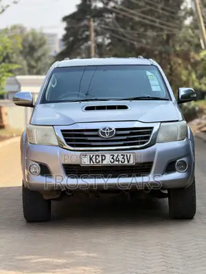 Toyota Hilux Revo Double Cab Diesel 2.8 AWD 2016 Silver