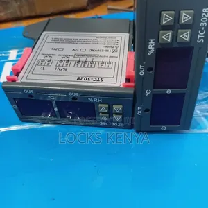 STC-3028 Temperature Humidity Controller 110V-220V