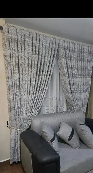 Pazia Bora za Eyelet kwa Nyumba na Ofisi