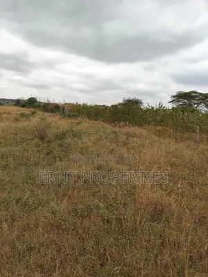 Eneo Kubwa la Ekari 5 Karibu na Waumini Sacco, Mandhari ya Lukenya