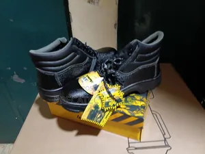 Lushundo Safety Boots
