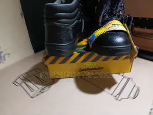 High Ankle Safety Boots - Heavy Duty Workwear