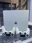 PlayStation 4 Pro 1TB Nyeupe - 1
